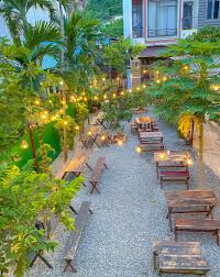 Tiệm Gà Nướng Quả Chanh Ngọt | Nha Trang